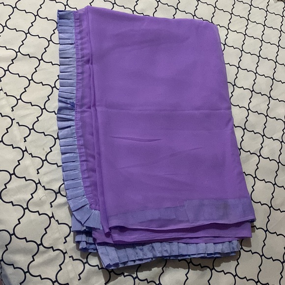 1500/-Designer saree with floor length shrug,absolutely an eye catcher in lave… - Picture 10 of 14